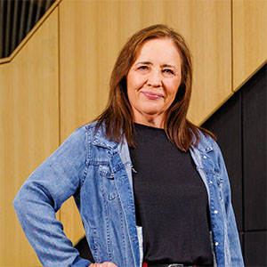 Nadine Bowen